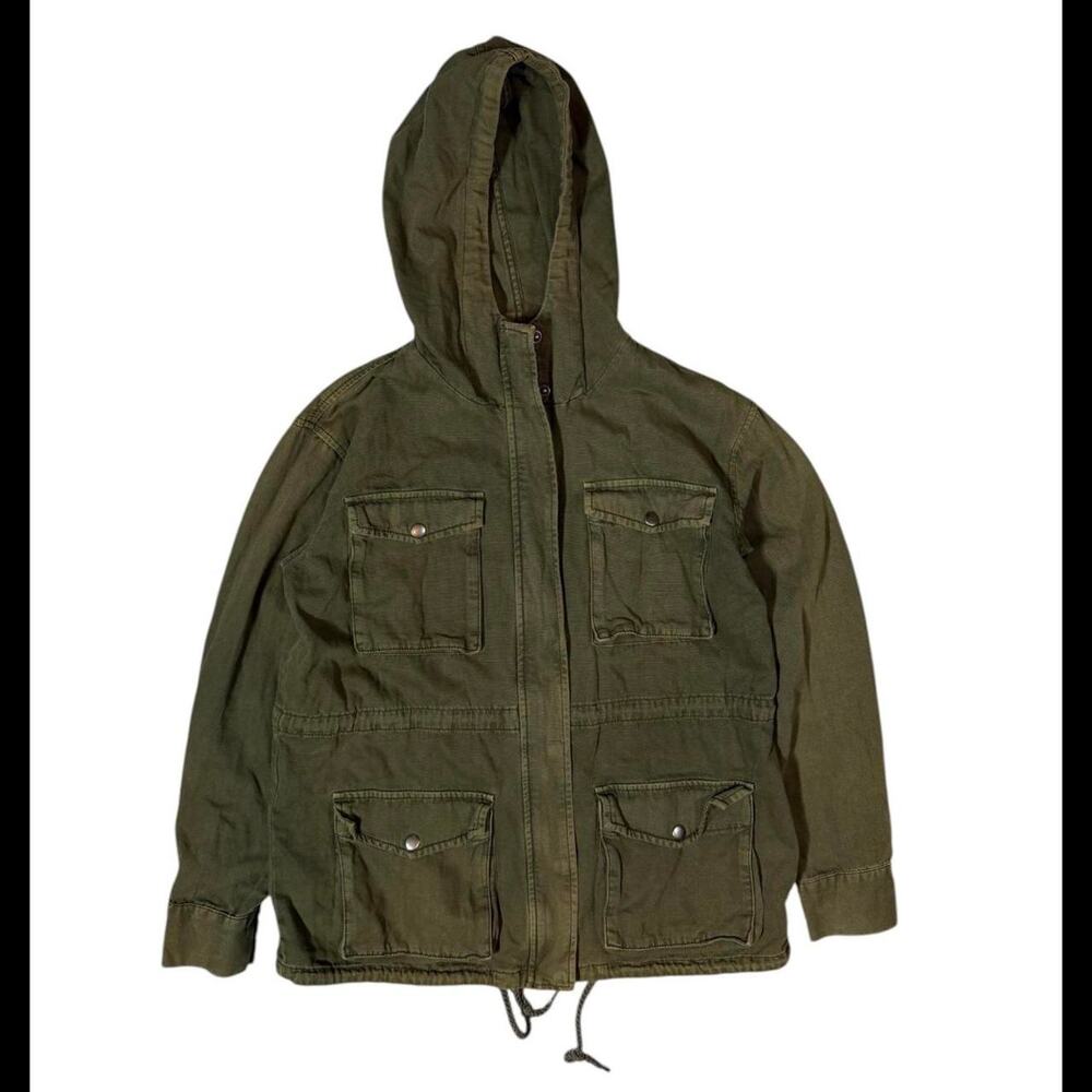 Urban outfitters green military style‎